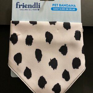 friendli: Pet Bandana *Size: M/L* Cow Print *EASILY SLIDES ON COLLIER